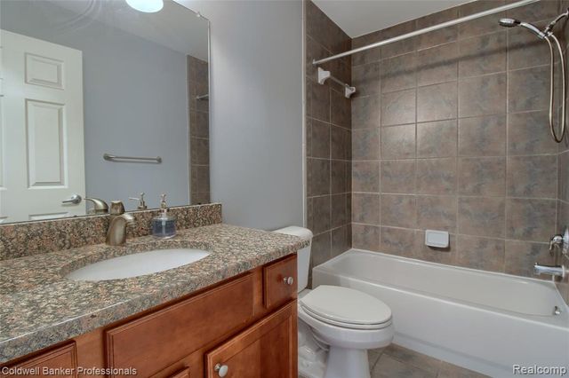 45973 Graystone Lane, Canton, MI 48187