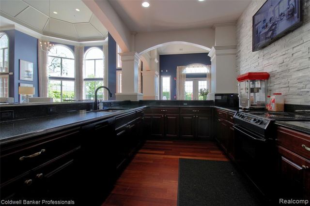 45973 Graystone Lane, Canton, MI 48187