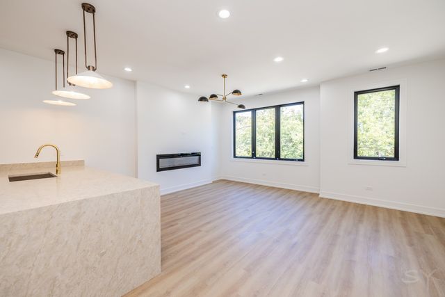 3327 W Division Street 1, Chicago, IL 60651