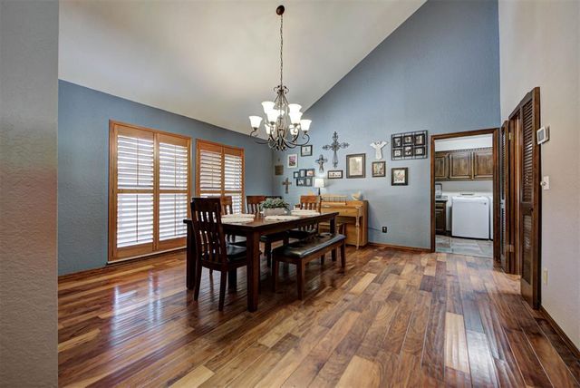 1600 Nightingale Lane, Edmond, OK 73034