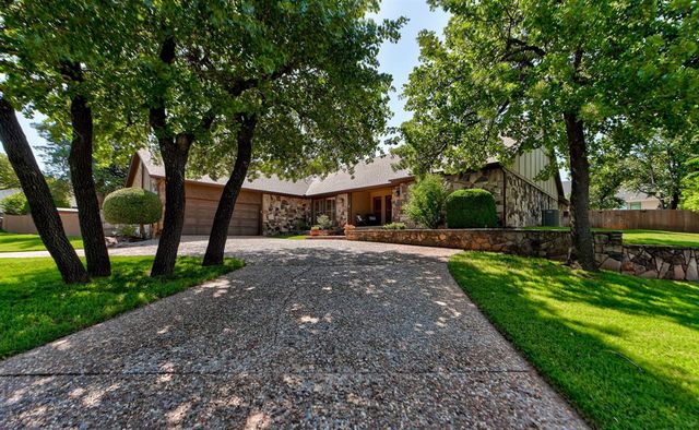 1600 Nightingale Lane, Edmond, OK 73034