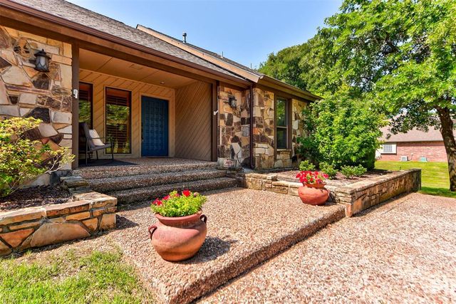 1600 Nightingale Lane, Edmond, OK 73034