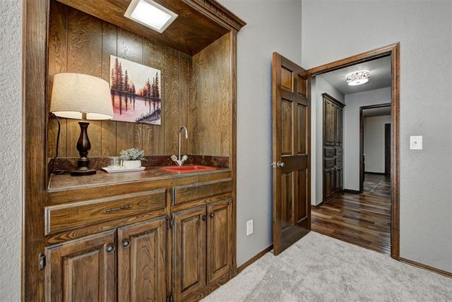 1600 Nightingale Lane, Edmond, OK 73034