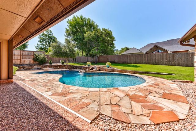 1600 Nightingale Lane, Edmond, OK 73034