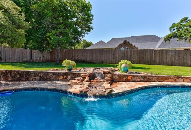 1600 Nightingale Lane, Edmond, OK 73034