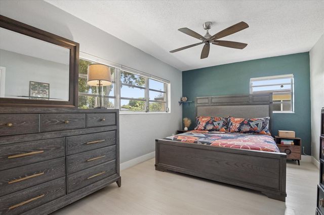 511 Carolina Avenue, Fort Lauderdale, FL 33312