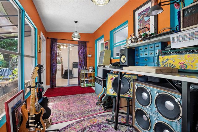 511 Carolina Avenue, Fort Lauderdale, FL 33312