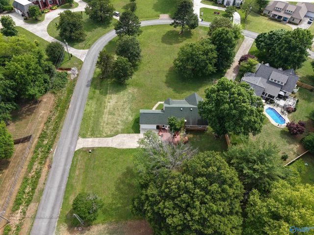 559 Wells Road, Meridianville, AL 35759