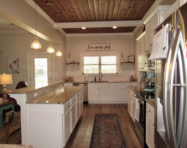 23 Castlewoods Way, Petal, MS 39465