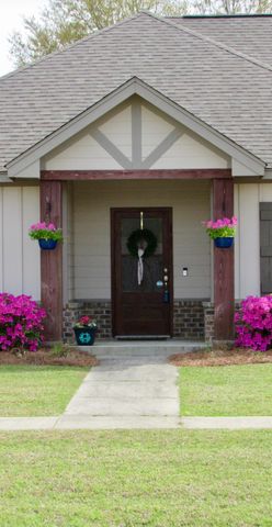 23 Castlewoods Way, Petal, MS 39465