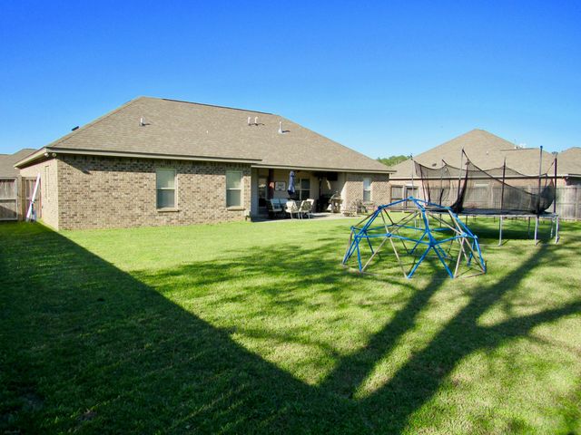 23 Castlewoods Way, Petal, MS 39465