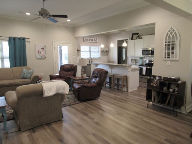 23 Castlewoods Way, Petal, MS 39465