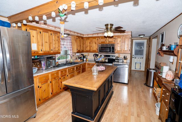 4129 Misty Shores Drive, Defiance, OH 43512