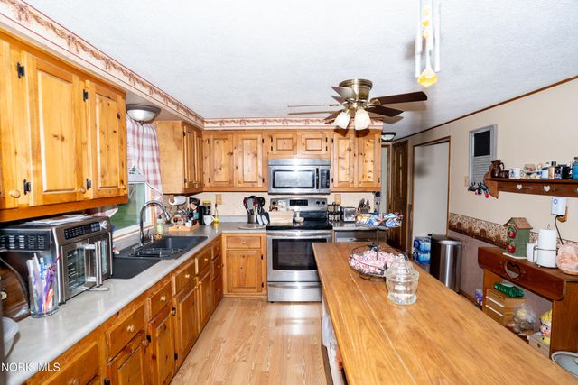 4129 Misty Shores Drive, Defiance, OH 43512