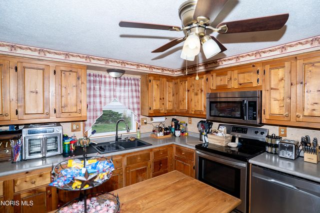 4129 Misty Shores Drive, Defiance, OH 43512