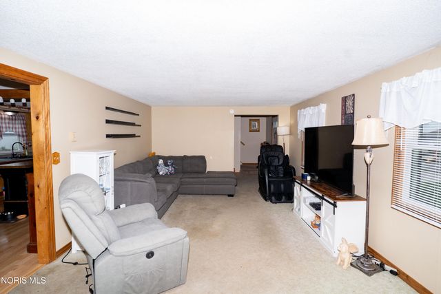 4129 Misty Shores Drive, Defiance, OH 43512