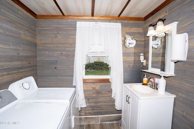 4129 Misty Shores Drive, Defiance, OH 43512