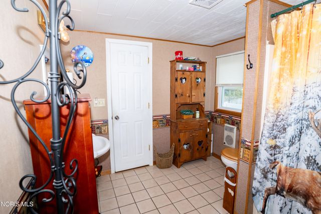 4129 Misty Shores Drive, Defiance, OH 43512