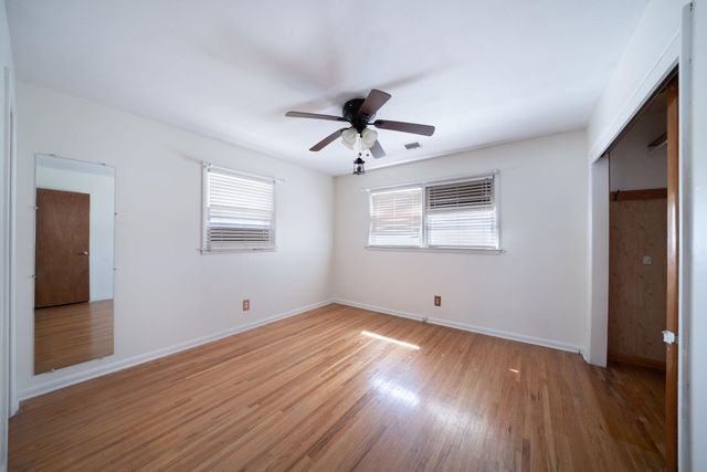 1206 W Dallas St, Wichita, KS 67217