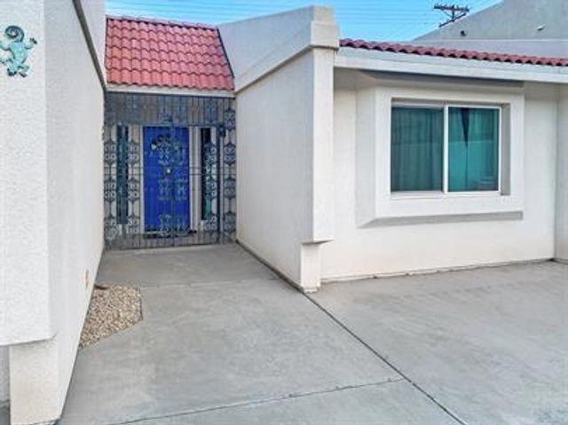 53720 Avenue Obregon, La Quinta, CA 92253