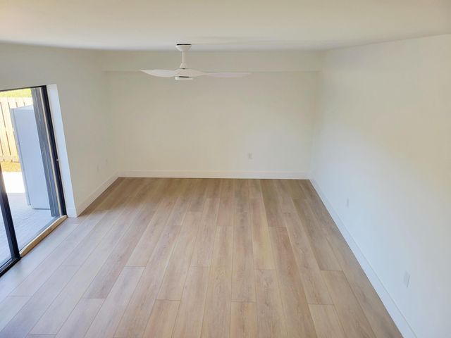 201 2nd Way, West Palm Beach, FL 33407