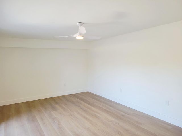 201 2nd Way, West Palm Beach, FL 33407