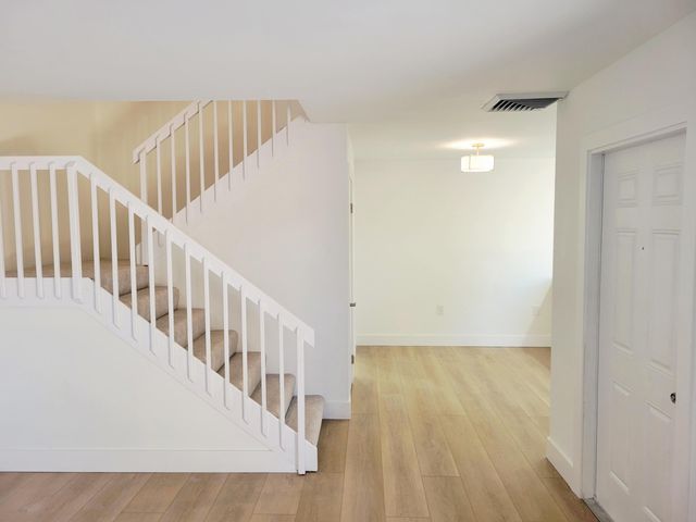 201 2nd Way, West Palm Beach, FL 33407