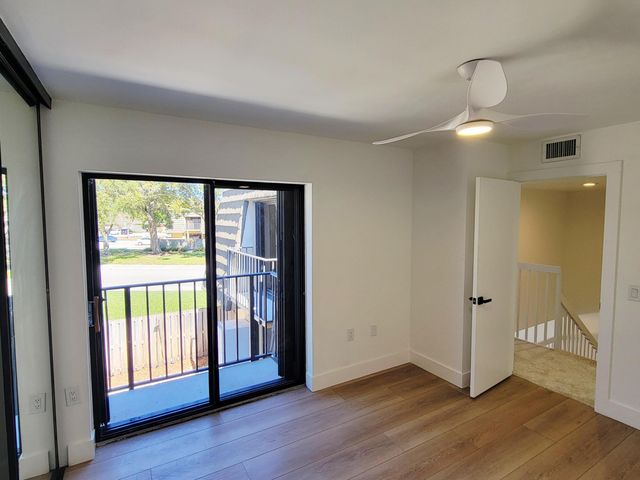 201 2nd Way, West Palm Beach, FL 33407