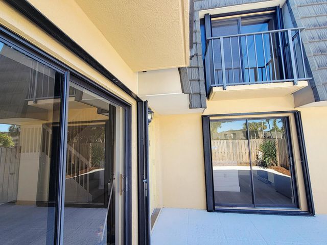 201 2nd Way, West Palm Beach, FL 33407