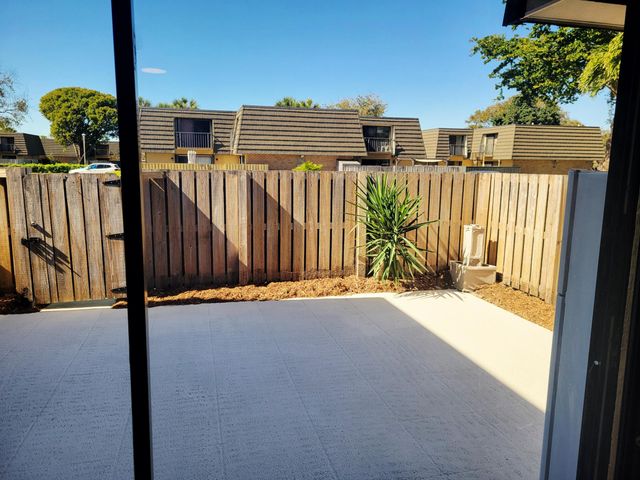 201 2nd Way, West Palm Beach, FL 33407