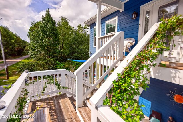 48 Wolfe Street, Bay Saint Louis, MS 39520