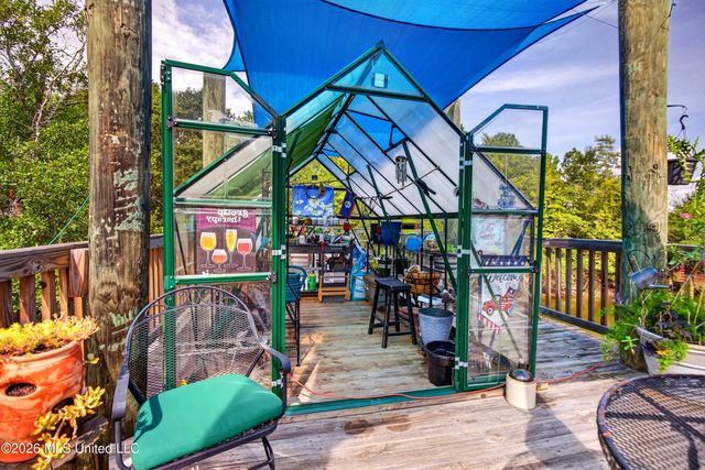 48 Wolfe Street, Bay Saint Louis, MS 39520