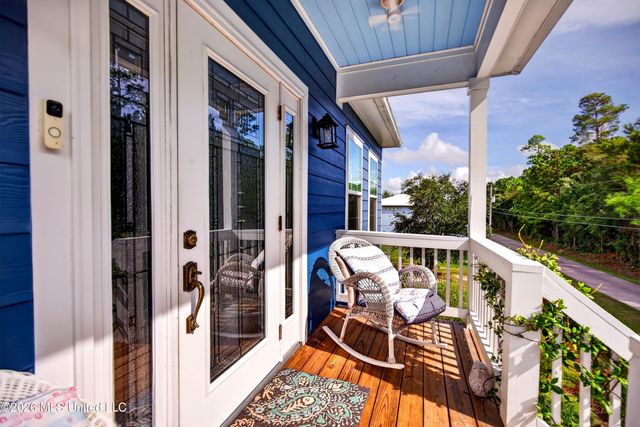 48 Wolfe Street, Bay Saint Louis, MS 39520