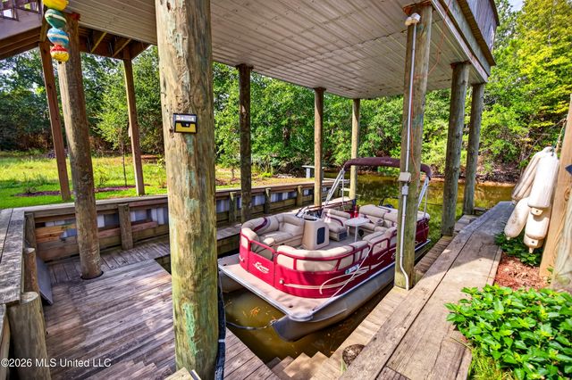 48 Wolfe Street, Bay Saint Louis, MS 39520