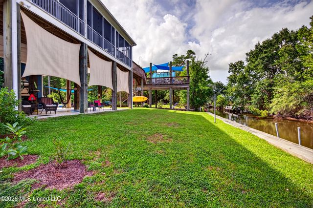 48 Wolfe Street, Bay Saint Louis, MS 39520