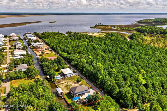 48 Wolfe Street, Bay Saint Louis, MS 39520