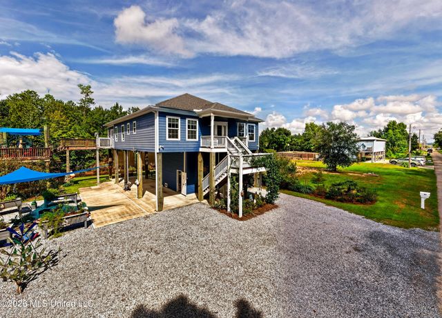 48 Wolfe Street, Bay Saint Louis, MS 39520