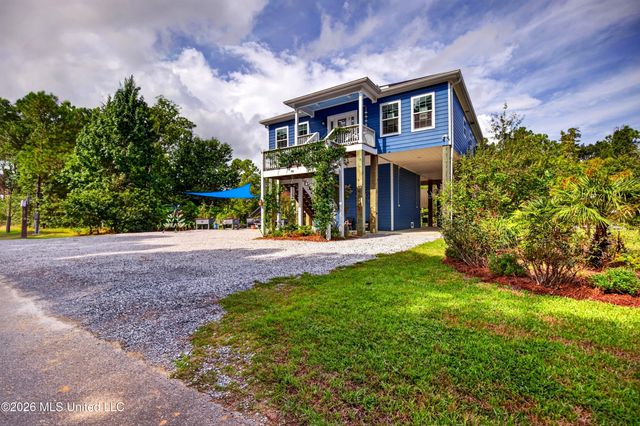 48 Wolfe Street, Bay Saint Louis, MS 39520