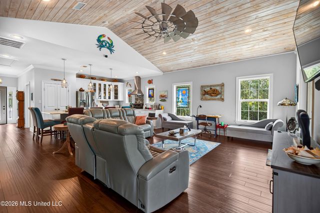 48 Wolfe Street, Bay Saint Louis, MS 39520