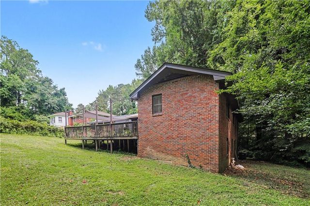 779 Pinehurst Drive, Fairburn, GA 30213