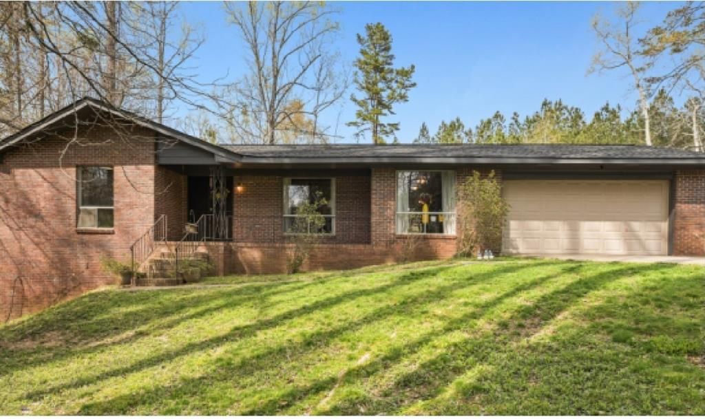 779 Pinehurst Drive, Fairburn, GA 30213