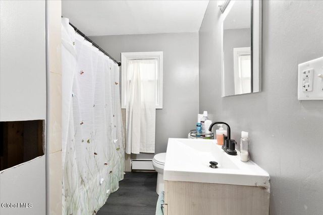 2487 Us Route 9W, Ravena, NY 12143