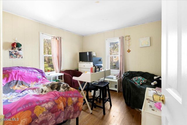 2487 Us Route 9W, Ravena, NY 12143