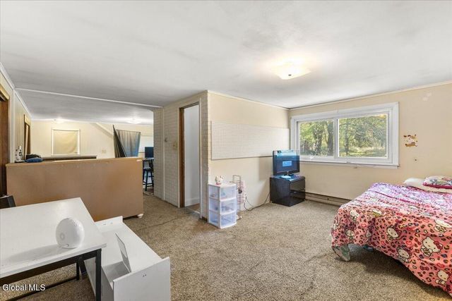 2487 Us Route 9W, Ravena, NY 12143