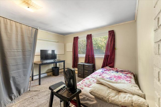 2487 Us Route 9W, Ravena, NY 12143