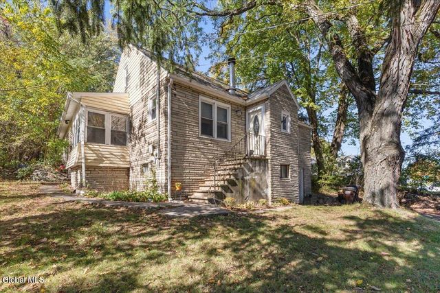 2487 Us Route 9W, Ravena, NY 12143