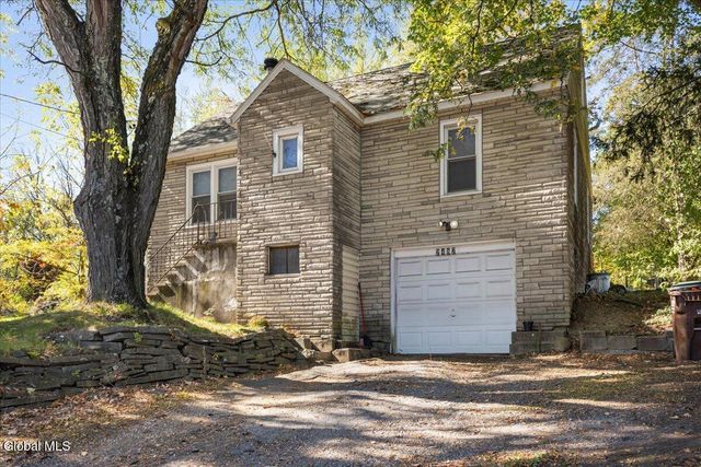 2487 Us Route 9W, Ravena, NY 12143