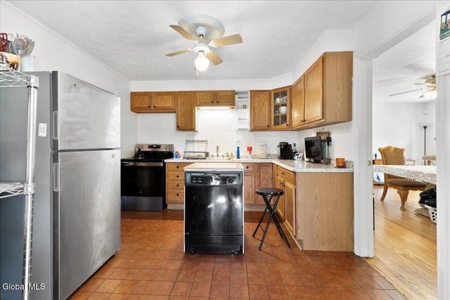 2487 Us Route 9W, Ravena, NY 12143