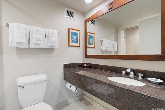 2045 Kalakaua Avenue 118, Honolulu, HI 96815