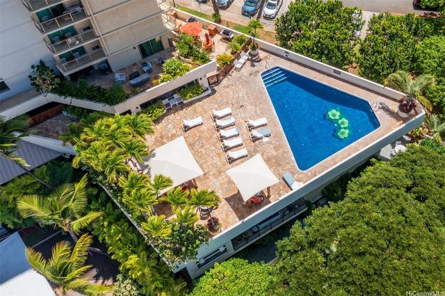 2045 Kalakaua Avenue 118, Honolulu, HI 96815